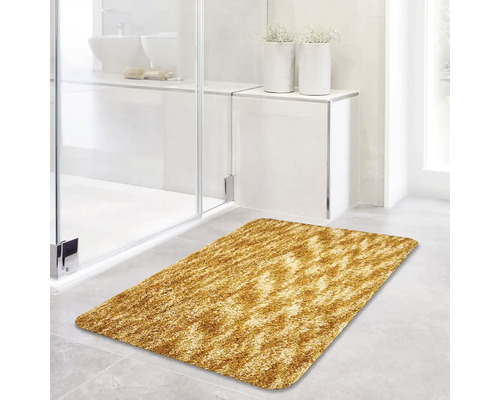 Koupelnový koberec s vysokým vlasem v koupelně