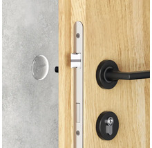 Dveře s kukátkem, zámkem a klikou