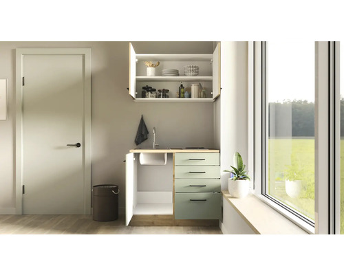 Malá kuchyňská linka s dřezem, skříněmi a zásuvkami