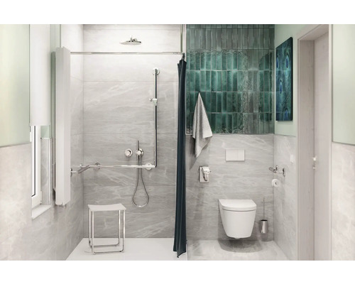 Bezbariérová koupelna se sprchou, toaletou a madly