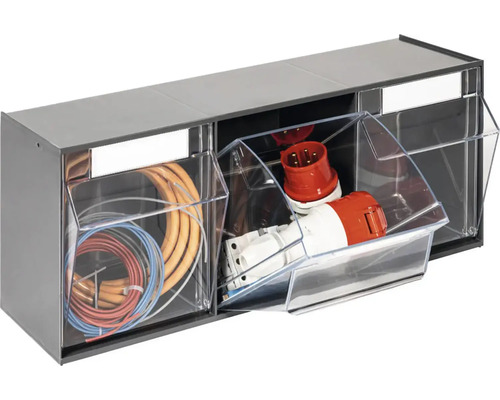 Zásuvková skříň s kabely a zástrčkami