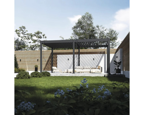 Moderní zahradní posezení s pergolou na trávníku