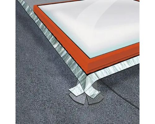 Detailní pohled na střešní okno s lemováním na střeše.