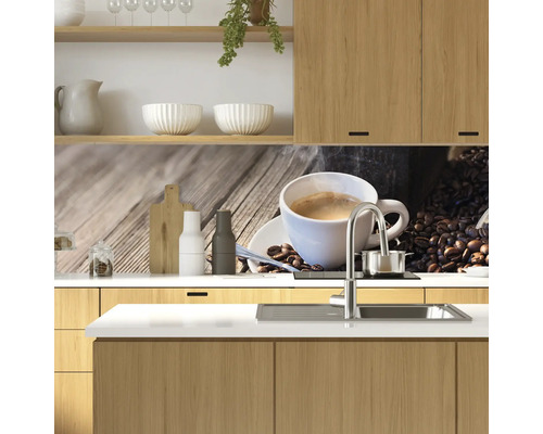 Kuchyňská zástěna s motivem kávy za dřezem