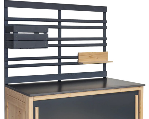 Zahradní stůl s úložnými řešeními pro venkovní použití