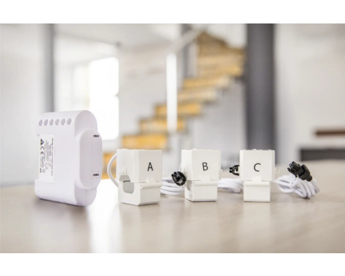 Měřič energie se třemi senzory pro měření proudu