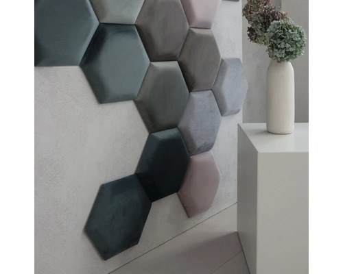 Nástěnná dekorace se šestihrannými, polstrovanými nástěnnými panely