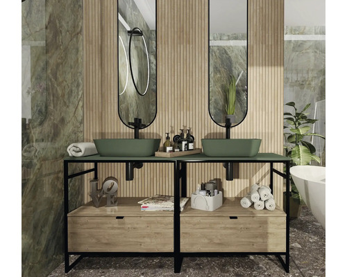 Koupelna s dvojitou umyvadlovou skříňkou, umyvadly na desku, zrcadly a úložnými prostory