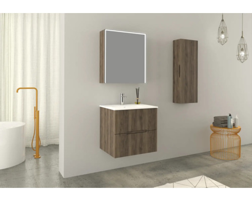 Koupelna s umyvadlovou skříňkou, zrcadlovou skříňkou a závěsnou skříňkou