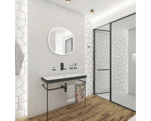 Moderní koupelna s umyvadlem, zrcadlem a sprchou