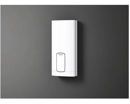 Elektronický průtokový ohřívač pro ohřev vody pro montáž na stěnu.