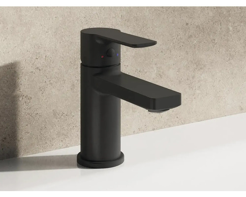 Černá umyvadlová baterie