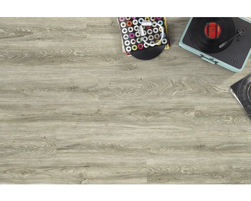 Světlá vinylová podlaha s designem dřeva a gramofonem