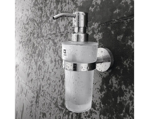 Nástěnný dávkovač mýdla ze skla a kovu