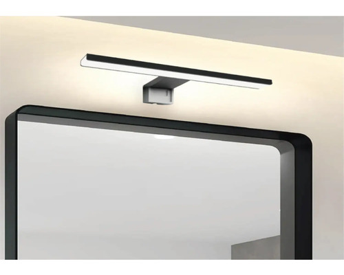 Koupelna se zrcadlem a LED světlem