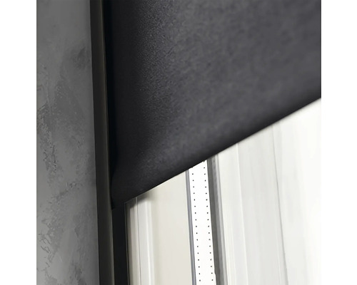 Okenní roleta pro zatemnění okna