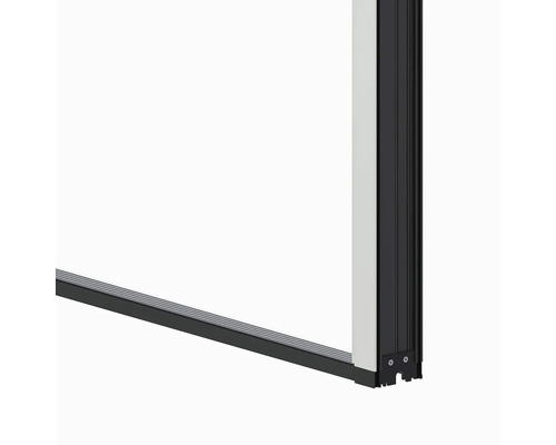 Detailní pohled na černý hliníkový rám posuvných dveří