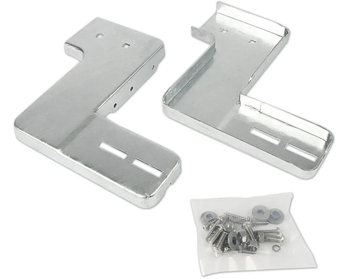 Dva kovové držáky se šrouby a maticemi v balení.