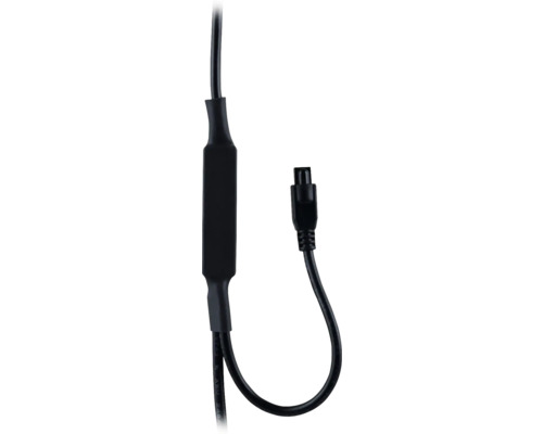 Černý napájecí kabel s konektorem