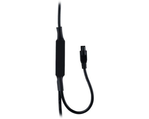 Černý připojovací kabel