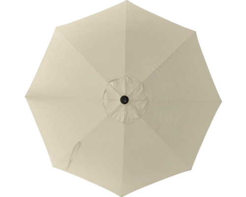 Pohled shora na zahradní slunečník