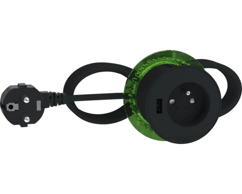 Zásuvka s USB portem a zástrčkou