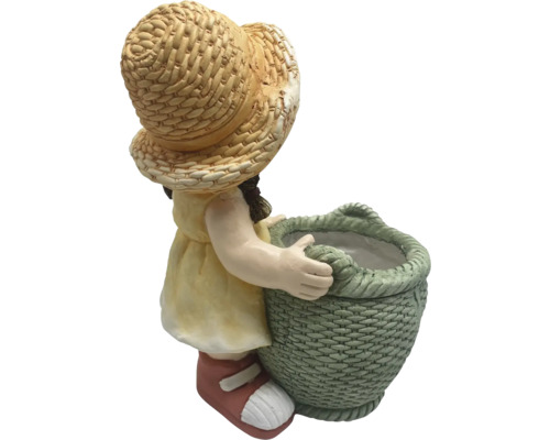 Dekorativní figurka dívky s košíkem jako květináč do zahrady