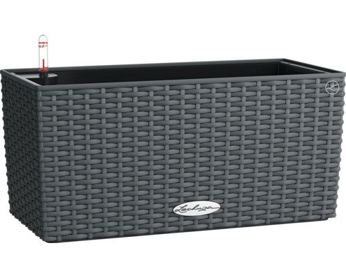 Obdélníkový květináč se zavlažovacím systémem a ratanovým povrchem