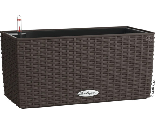 Obdélníkový květináč se zavlažovacím systémem a pleteným designem.