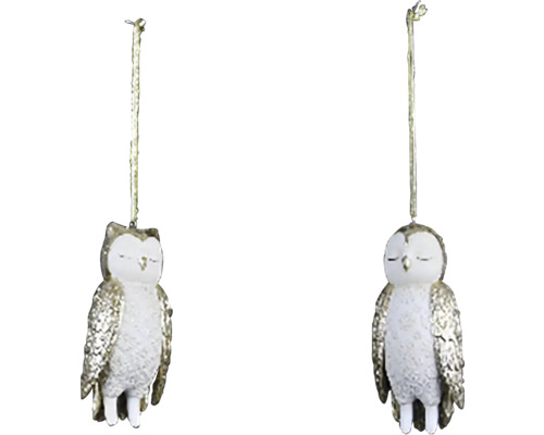 Dvě závěsné soví dekorace pro sezónní dekorace.