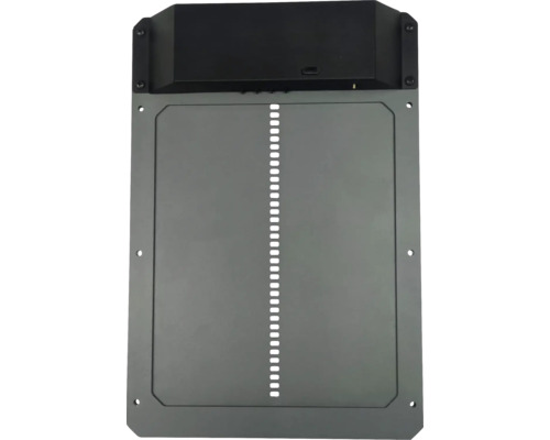 Automatická dvířka pro kurník z kovu