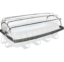 Zastřešení bazénu pro ochranu před povětrnostními vlivy.