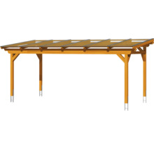 Dřevěný carport s průhlednými střešními prvky