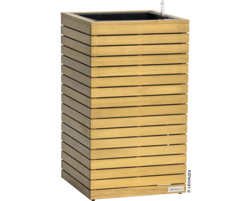 Dřevěný květináč se zavlažovacím systémem