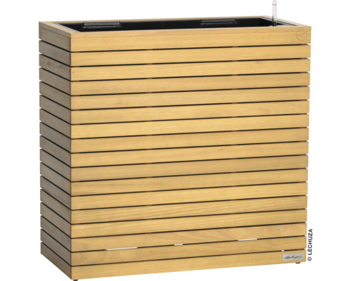 Dřevěný květináč se zavlažovacím systémem