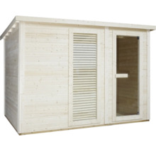 Dřevěná sauna se skleněnými dveřmi a ventilací