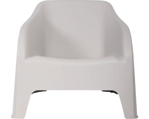Bílá plastová židle pro venkovní použití