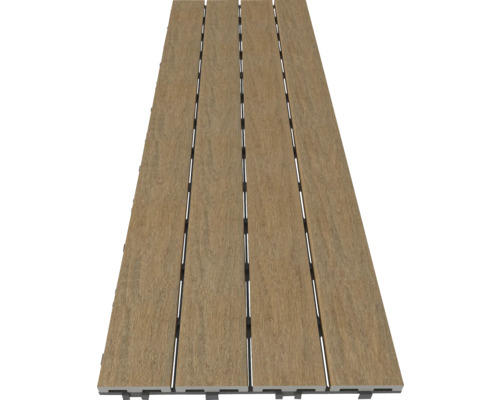 Terasa z dřevěných prken pro venkovní použití