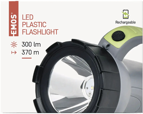 LED plastová svítilna se svítivostí 300 lumenů a dosahem 370 metrů. Dobíjecí.