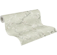 Role tapety s květinovým vzorem