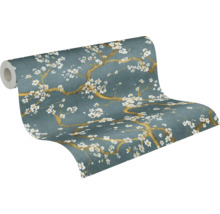 Role tapety s květinovým vzorem