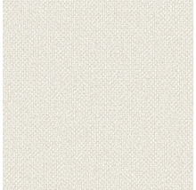 Detailní záběr bílé textilní tapety s jemnou strukturou