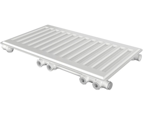 Plochý radiátor s bočními přípojkami pro topné instalace