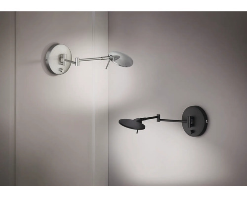 Dvě nástěnné lampy s nastavitelným ramenem