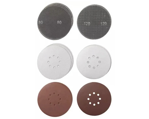 Různé brusné kotouče s různou zrnitostí.