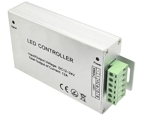 LED ovladač se vstupním a výstupním napětím 12 až 24 V a výstupním proudem 12 A