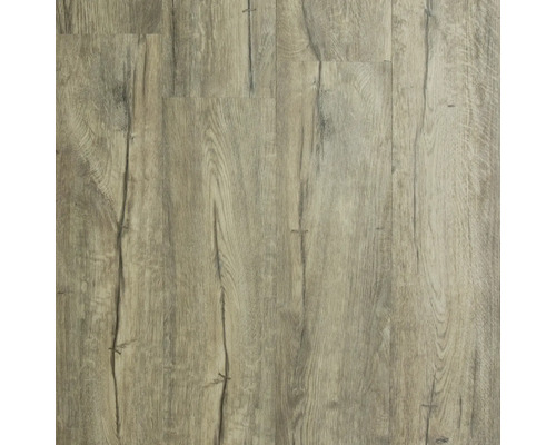 Detailní záběr laminátové podlahy s dřevěným vzhledem