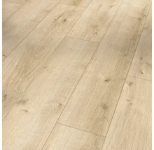 Detail laminátové podlahy s dřevěným vzhledem