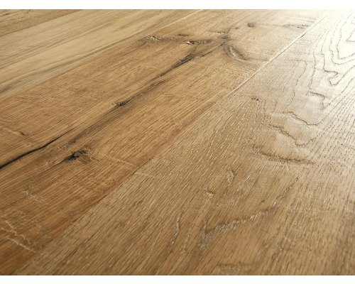 Dřevěná podlaha s přirozenou kresbou