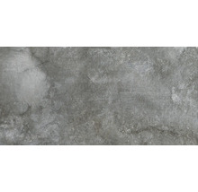 Šedá podlahová dlaždice se vzhledem cementu